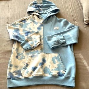 Boys Abercrombie sweatshirt like new. Size 15/16